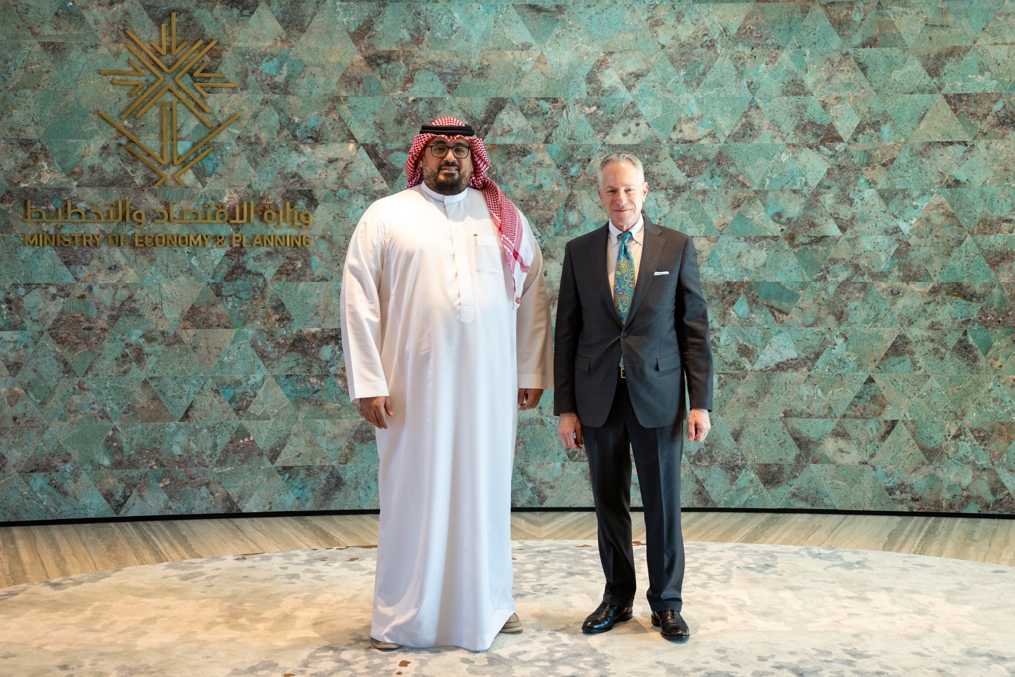 Economy and planning minister meets US ambassador to Saudi Arabia in Riyadh