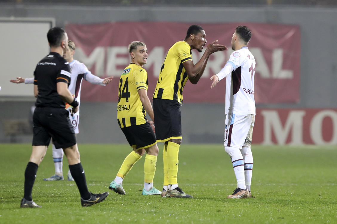 Brawl mars Turkish football’s return from suspension