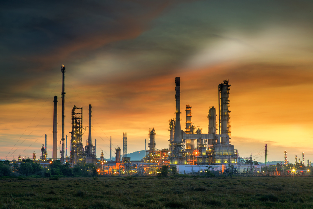 Brent crude futures fell 26 cents, or 0.3 percent, to $79.13 a barrel by 04:15 a.m. Saudi time while US West Texas Intermediate crude was at $73.59 a barrel, up 3 cents. Shutterstock