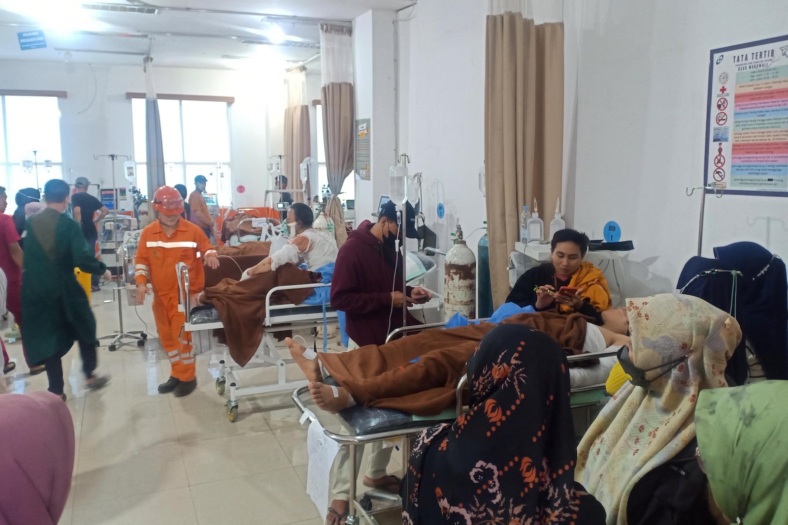 Victims get treatment at Morowali Regional Hospital after an explosion at the nickel smelter furnace owned by Indonesia Tsingshan Stainless Steel (ITSS) in Central Sulawesi province on Dec. 24, 2023. (Antara)