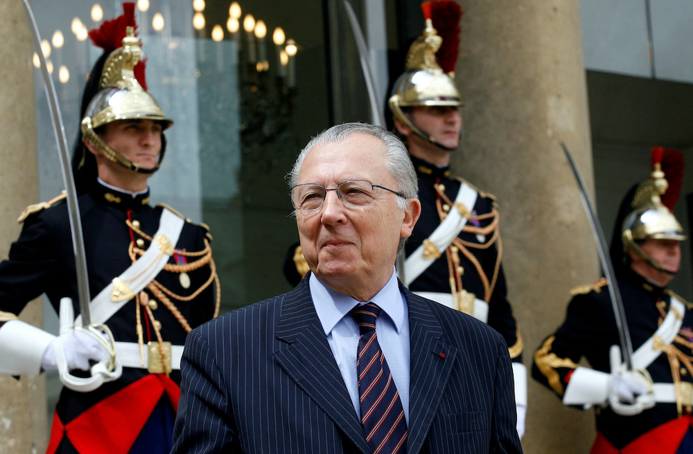 Jacques Delors, former European Commission president and French Socialist minister, leaves the Elysee Palace in Paris on y July 5, 2007. (Reuters)