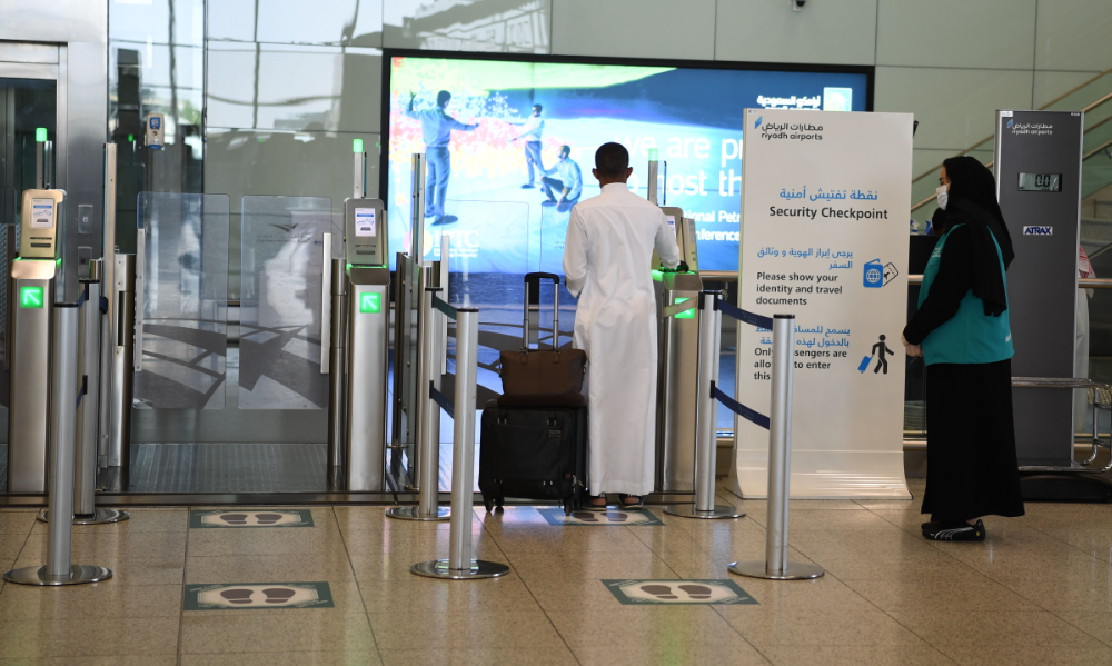 Certificates are granted to airports that communicate with customers on issues of service quality. (AN photo/Basher Saleh)