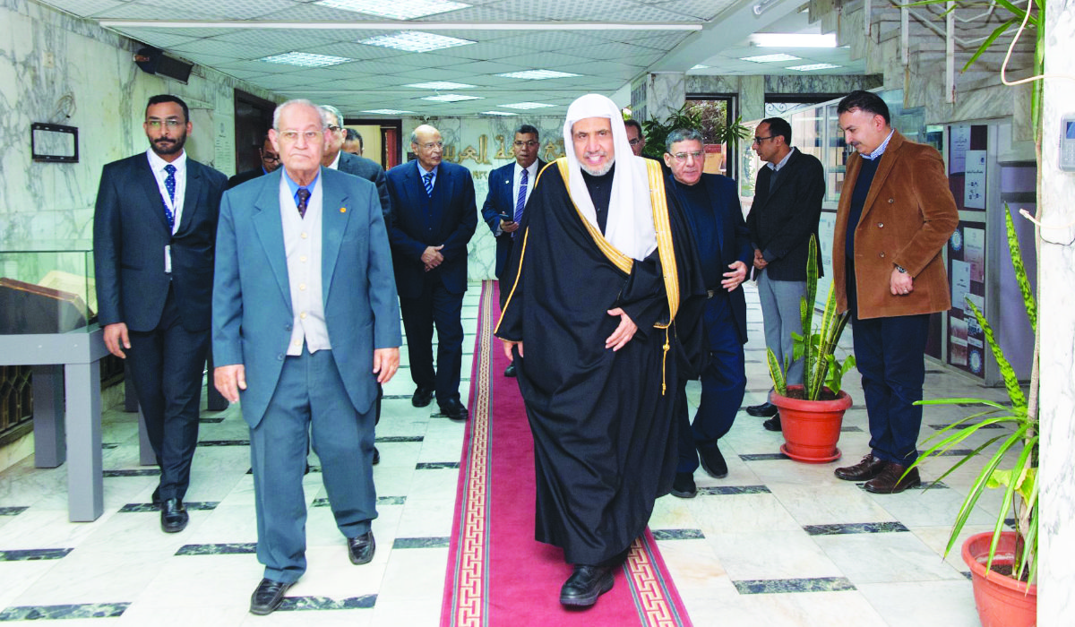 Dr. Mohammed bin Abdulkarim Al-Issa arrives at the Academy of the Arabic Language in Cairo. (Supplied)