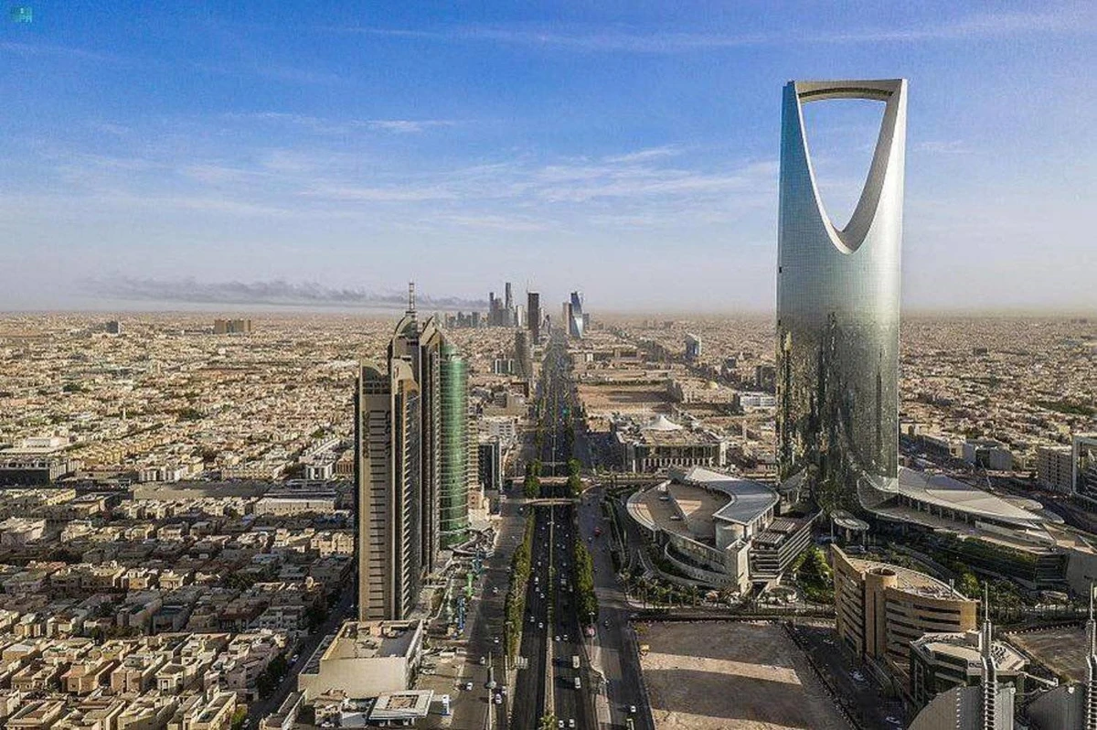 Saudi Arabia’s program to attract foreign companies to open their regional headquarters in the Kingdom is a joint initiative between the Ministry of Investment and the Royal Commission for Riyadh City.