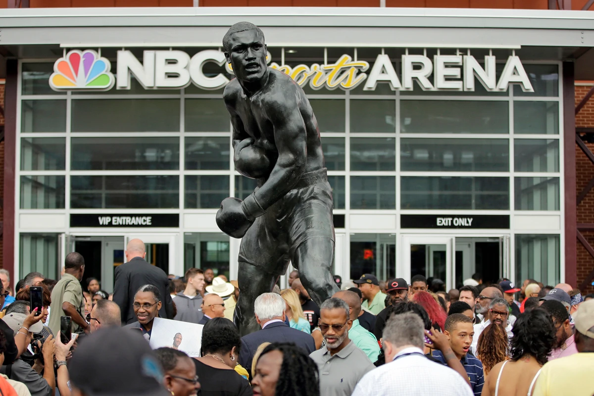 Boxing card set in honor of Smokin’ Joe Frazier on the late champion’s 80th birthday