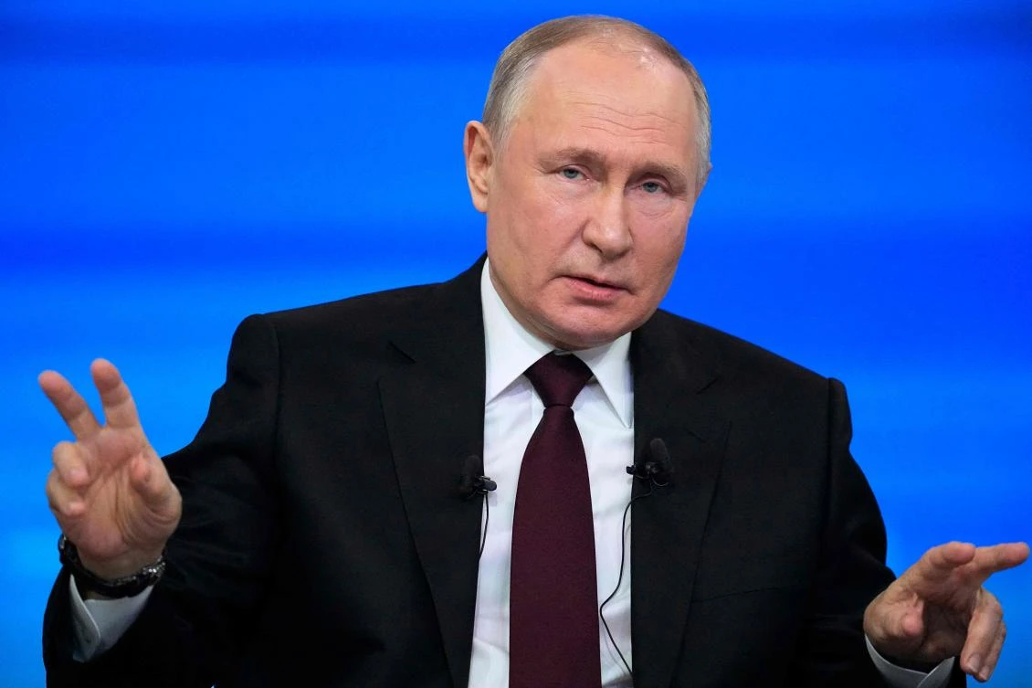 Russian President Vladimir Putin ‘s supporters on Saturday formally nominated him to run in the 2024 presidential election as an independent candidate. (AFP)