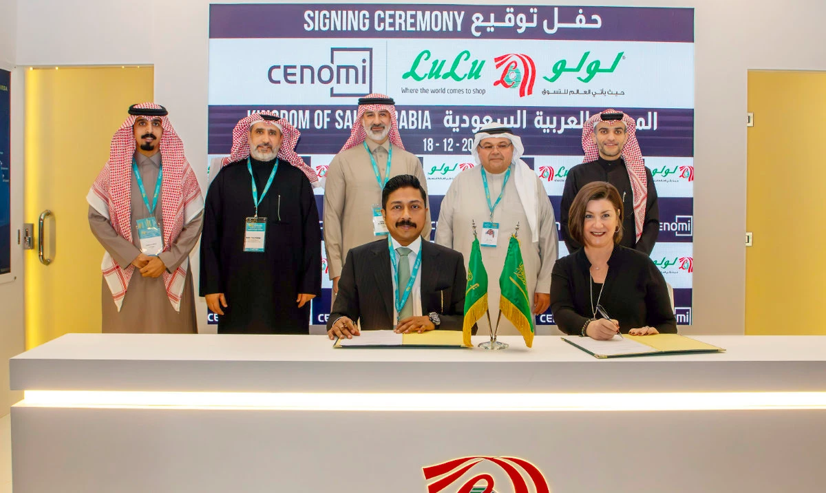 Shehim Mohammed, director of LuLu Saudi Hypermarkets, and Alison Rehil Erguven, CEO of Cenomi Centers, during a signing ceremony at the Saudi Retail Forum in Riyadh.