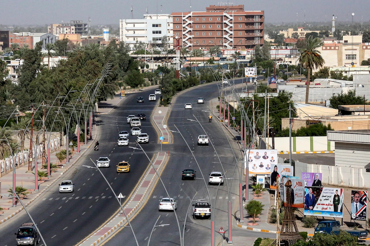 A mosque along the side of a road in the city of Ramadi, the capital of Iraq's central Anbar Governorate. (File/AFP)