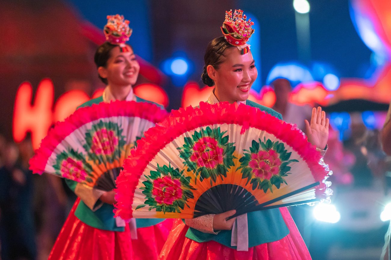 Visitors experience Singaporean, Korean, Chinese cultures at Jeddah’s Little Asia festival