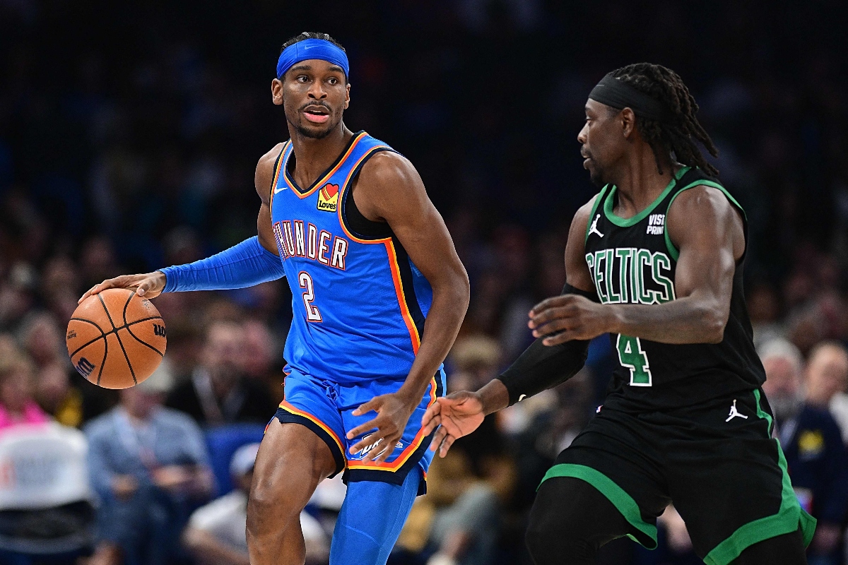 Shai Gilgeous-Alexander #2 of the Oklahoma City Thunder handles the ball during the second half against the Boston Celtics at Paycom Center on Jan. 2, 2024 in Oklahoma City, Oklahoma. (Photo by Joshua Gateley / GETTY IMAGES NORTH AMERICA / AFP)