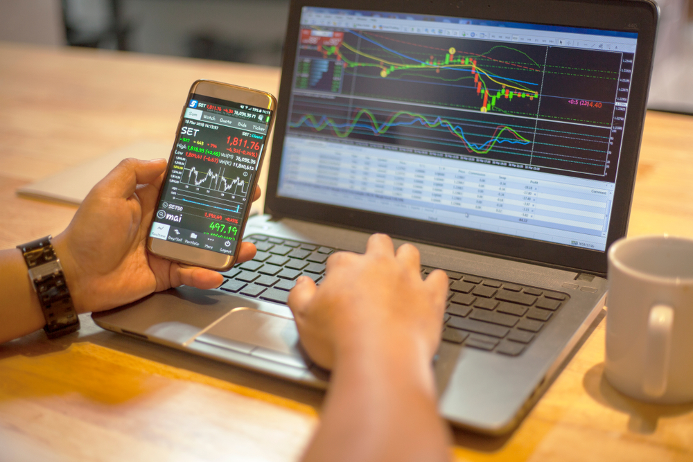 The total trading turnover of the benchmark index was SR9.39 billion ($2.51 billion) as 152 listed stocks advanced, while 62 retreated. Shutterstock