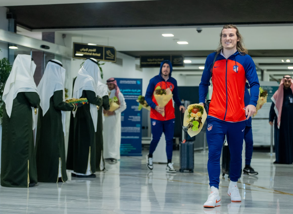 Atletico Madrid players arriving in Riyadh for the Spanish Super Cup football tournament that kicks off on Wednesday. (Supplied)