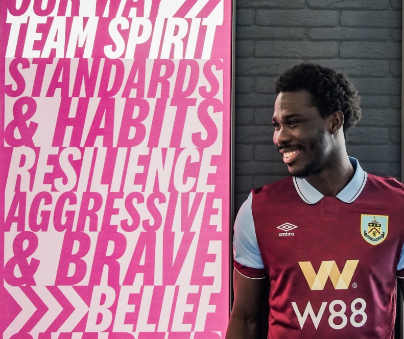 Burnley signed Chelsea's Ivory Coast forward David Datro Fofana on loan until the end of the season on Saturday. (X/@BurnleyOfficial)
