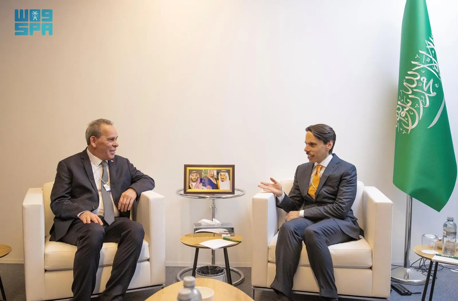Saudi Foreign Minister Prince Faisal bin Farhan meets with Tunisian Prime Minister Ahmed Al-Hachani. (SPA)