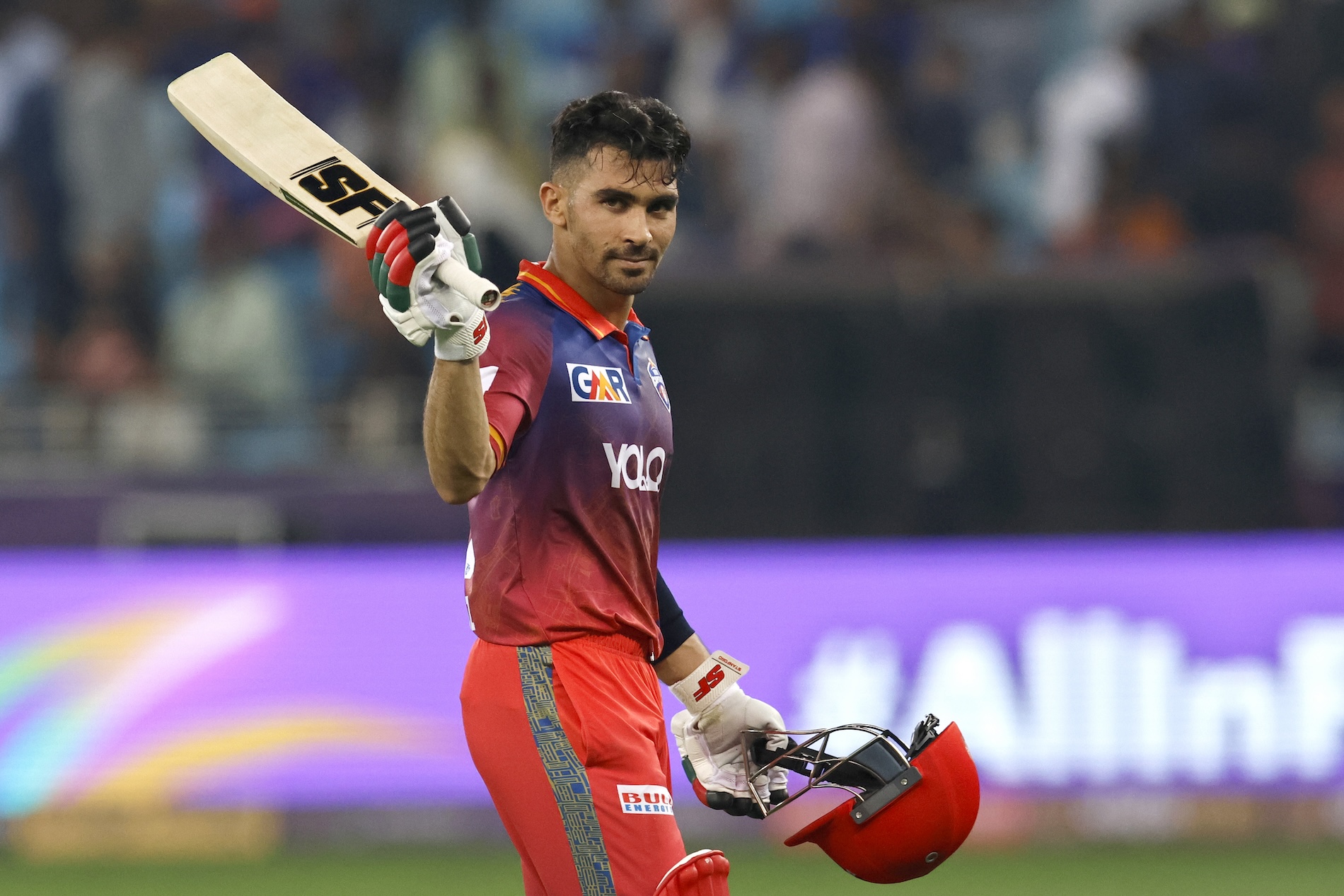 Rahmanullah Gurbaz scored 81 off 39 balls as Dubai Capitals defeated MI Emirates at the Dubai International Cricket Stadium on Saturday (CREIMAS/ILT20)