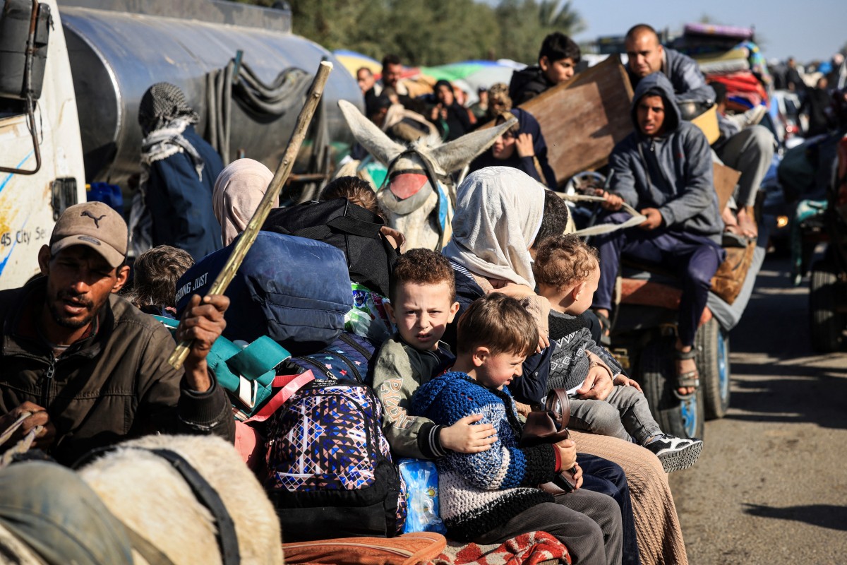he Israeli army bombarded Khan Yunis, the latest epicentre of the war in Gaza, on January 22, 2024 after Israeli Prime Minister rejected what he said were Hamas conditions for the release of hostages, even amid mounting pressure from their families. (AFP)