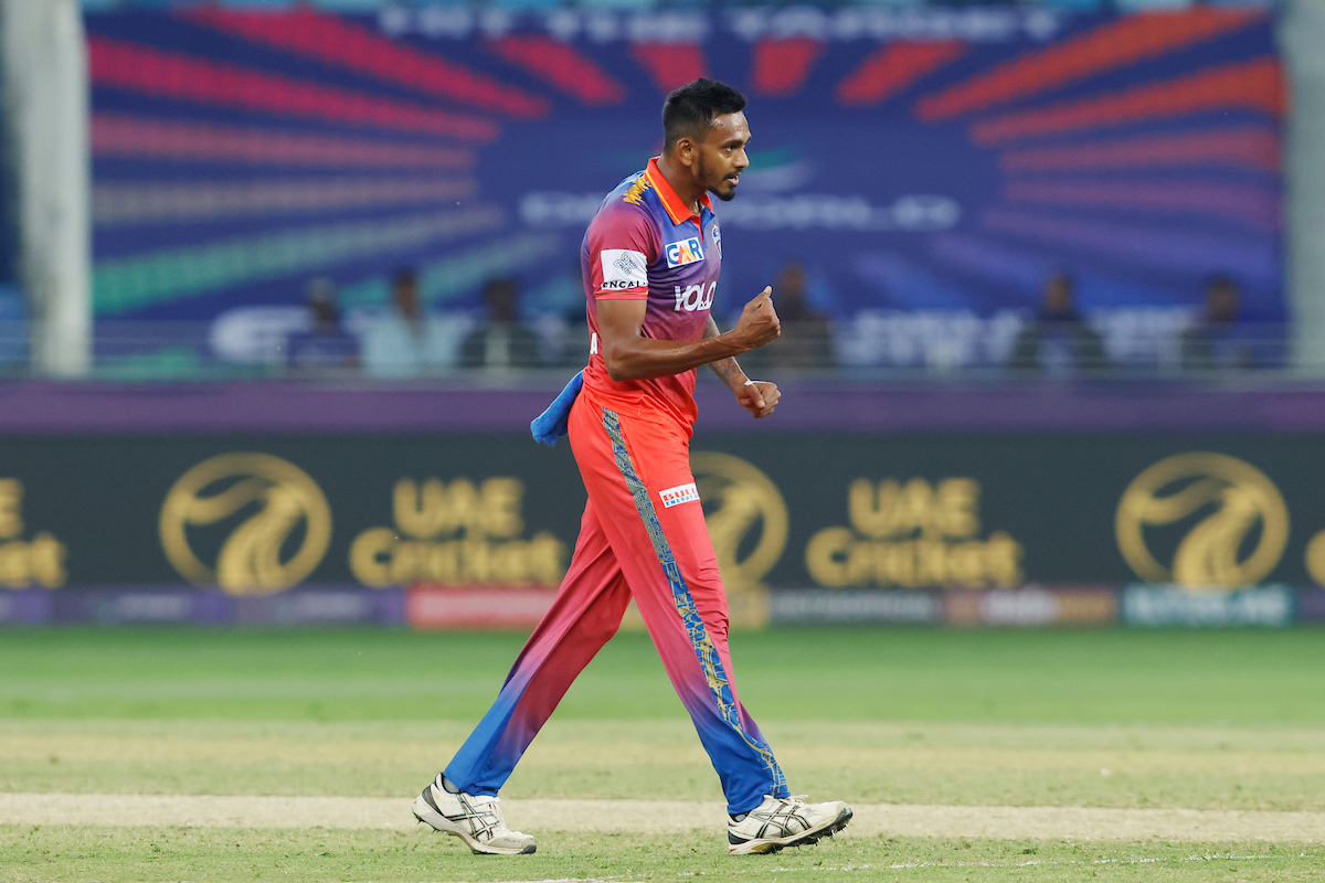 Dushmantha Chameera of Dubai Capitals celebrates the wicket of Niroshan Dickwella of Sharjah Warriors during Match 5 of the DP World International League T20. (CREIMAS / ILT20)