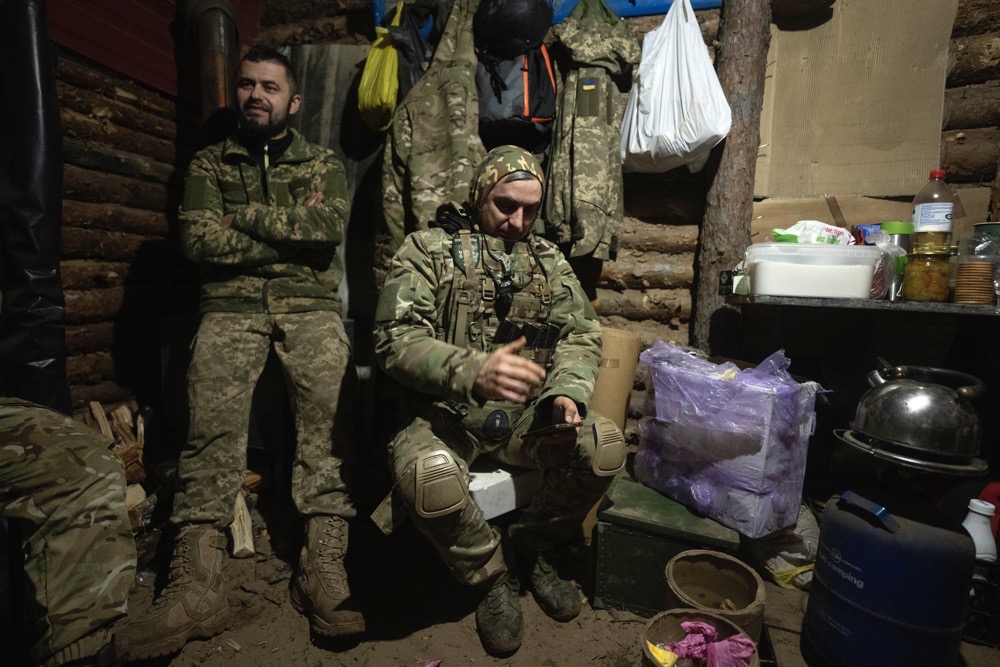 Ukrainian servicemen rest in a shelter in their position near Bakhmut, Ukraine, Donetsk region, Ukraine, Friday, Jan. 26, 2024. (AP)