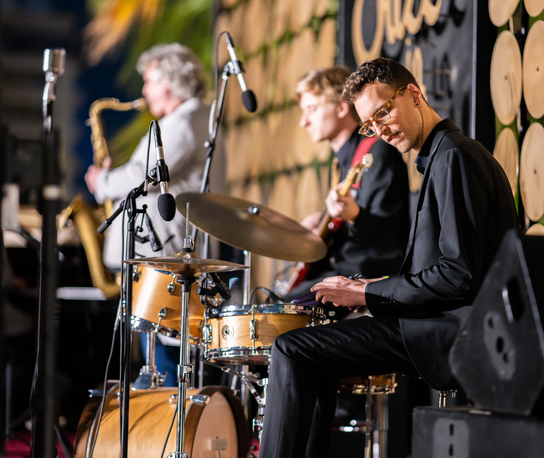 Jazz enthusiasts gathered at Al-Balad, the historical area of Jeddah, for the inaugural Jazz Festival, part of the Balad Al-Fann initiative.