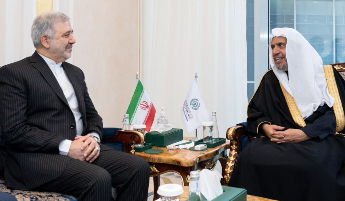 Dr. Mohammed bin Abdulkarim Al-Issa holds talks with Alireza Enayati in Riyadh. (Supplied)