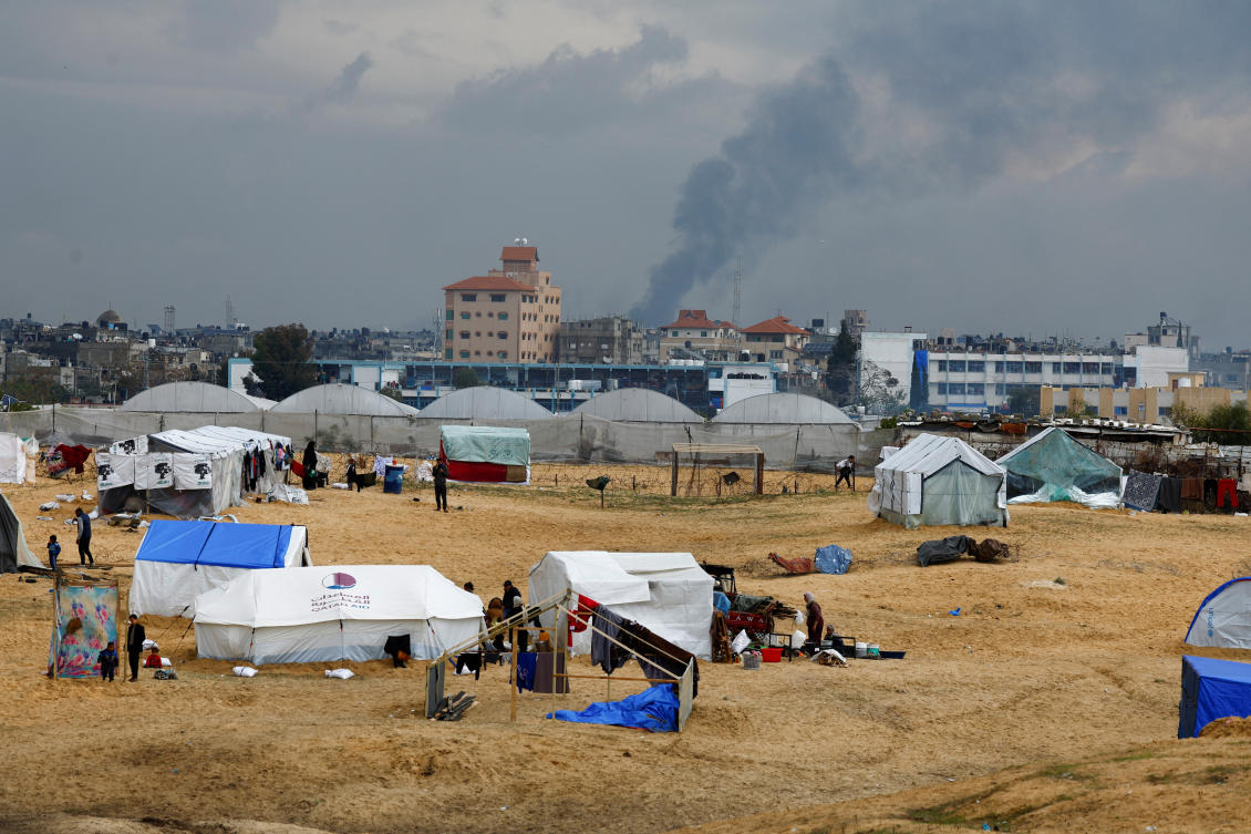 Smoke rises during an Israeli ground offensive in Khan Younis, amid the ongoing conflict between Israel and Palestinian Islamist group Hamas, as seen from Rafah, southern Gaza Strip January 29, 2024. (Reuters)