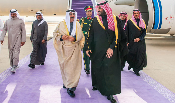 Emir of Kuwait arrives in Saudi Arabia for first official visit