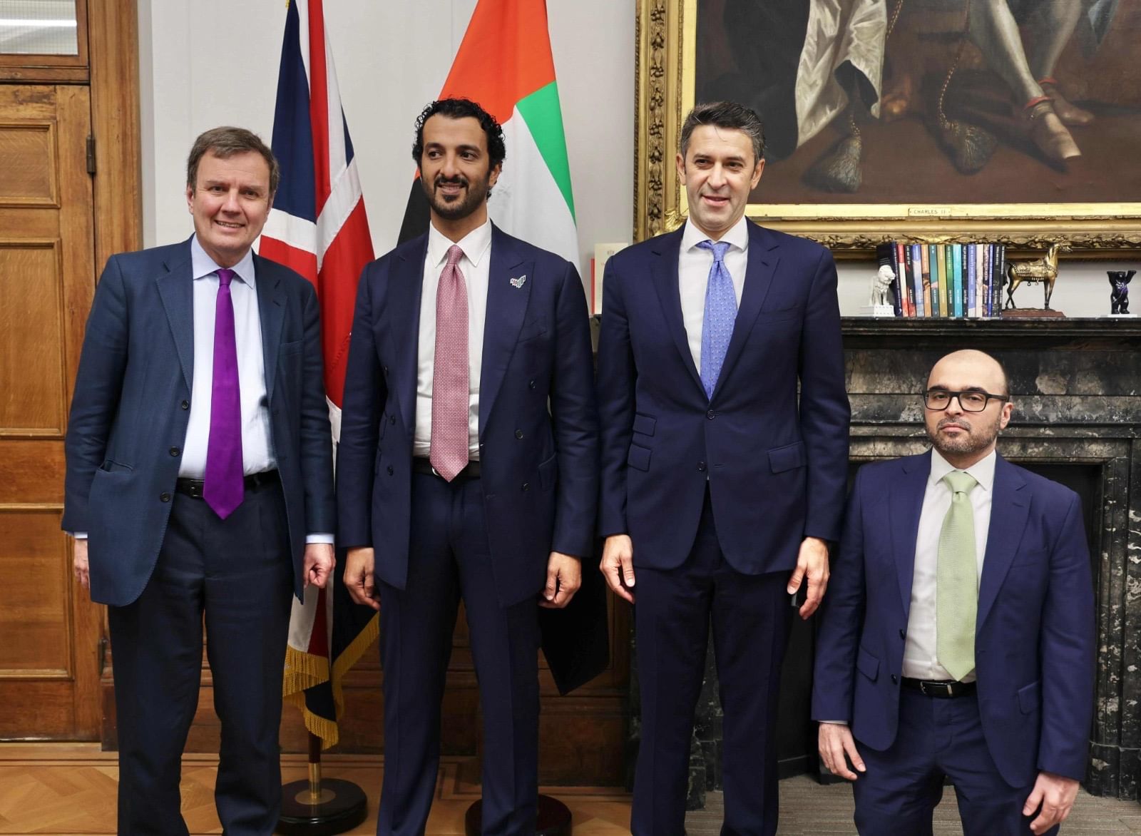 An Emirati delegation meets with UK officials in London. (WAM)