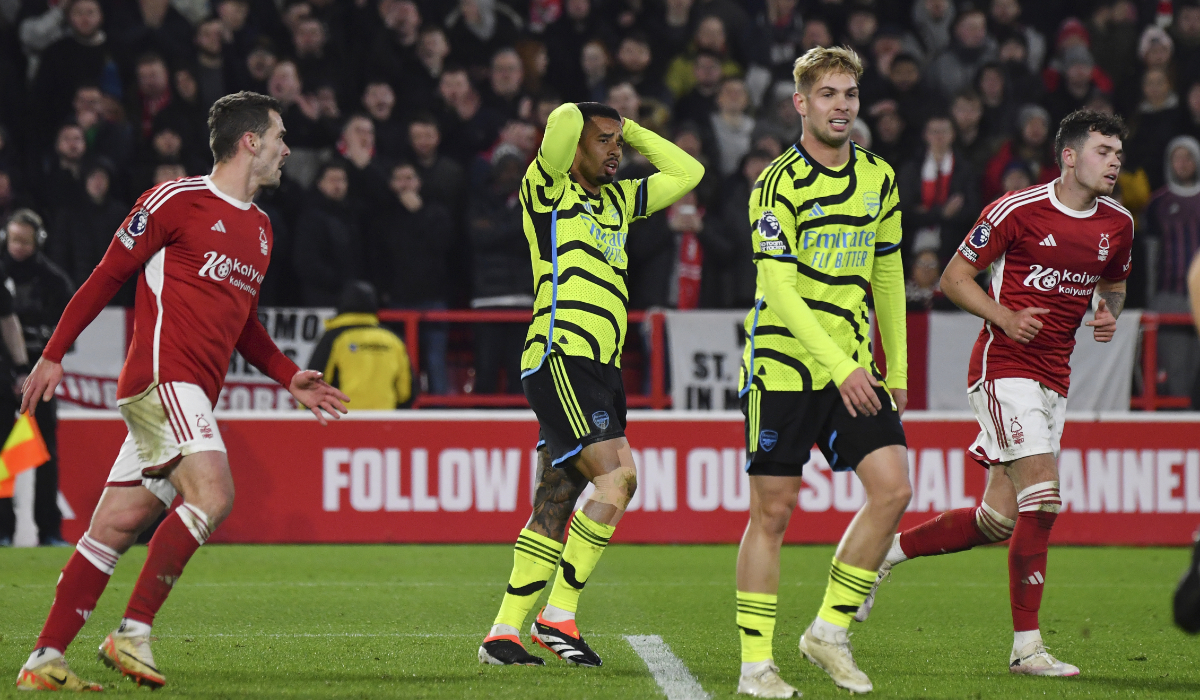Arsenal's Gabriel Jesus, second from left, reacts after missing a scoring chance during the English Premier League soccer match between Nottingham Forest and Arsenal at the City Ground stadium in Nottingham, England, Tuesday, Jan. 30, 2024. (AP)