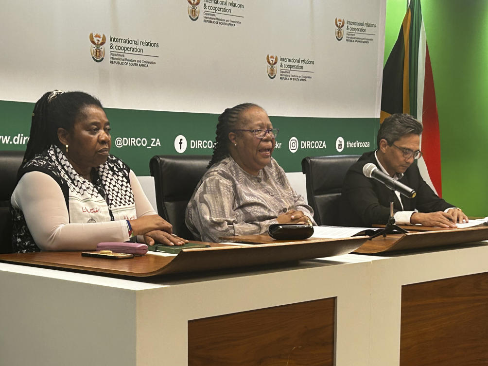 South African Foreign Minister Naledi Pandor, center, adresses a news conference in Pretoria, South Africa, on Jan. 31, 2024. (AP)