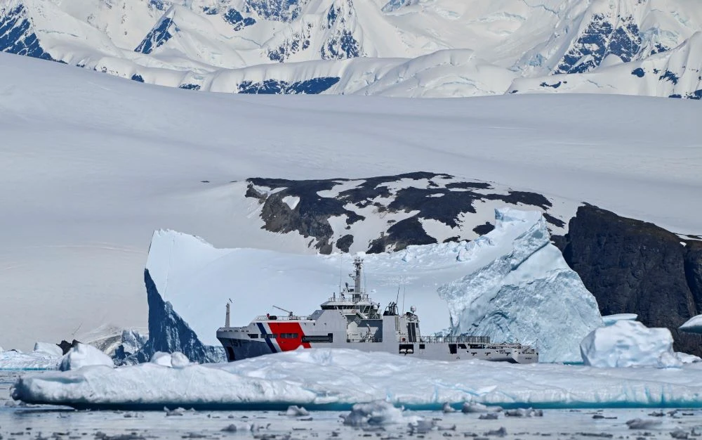 The Colombian research vessel ARC Simon Bolivar sails through the Gerlache Strait, which separates the Palmer Archipelago from the Antarctic Peninsula, Jan. 15, 2024. (AFP)