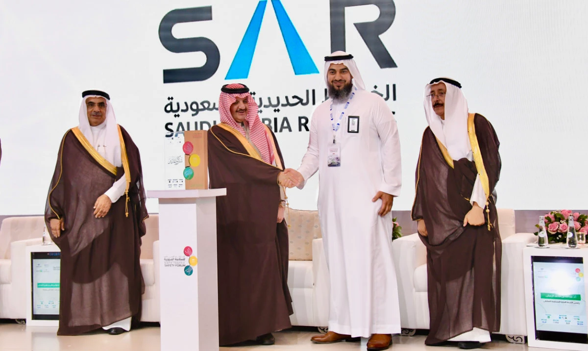Eastern Province Gov. Prince Saud bin Naif honors Najm at the event.