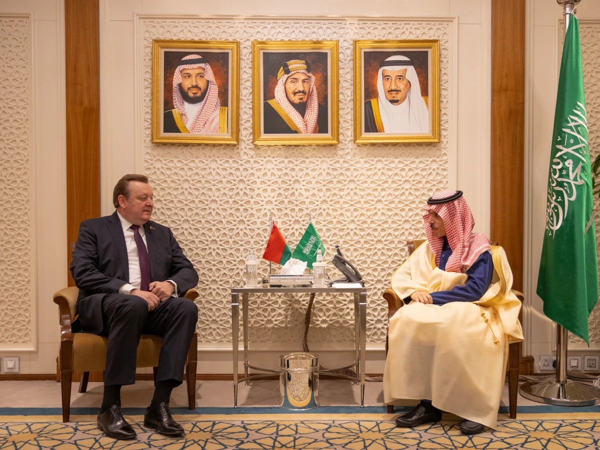 Saudi Foreign minister Prince Faisal bin Farhan meets with his Belarusian counterpart Sergei Aleinik in Riyadh on Sunday. (SPA)