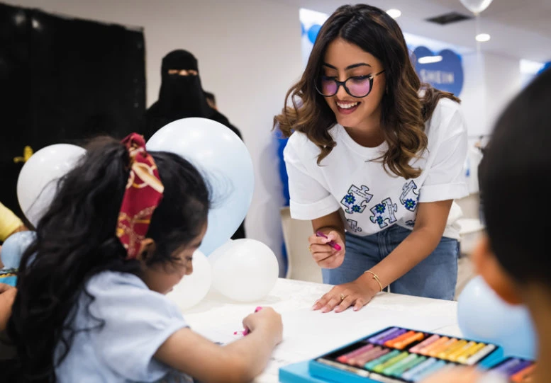Shein sponsored 5,000 school supplies to benefit 3,000 primary school students from underprivileged families.