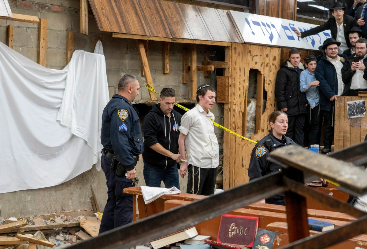 Secret tunnel in NYC synagogue leads to brawl between police and worshippers