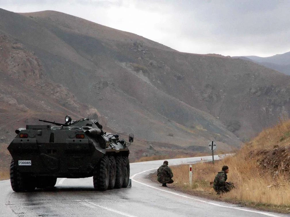 Five Turkish soldiers were killed and eight others were wounded in a clash with Kurdish militant group PKK in northern Iraq, Turkiye’s defense ministry said on Friday. (AFP/File)