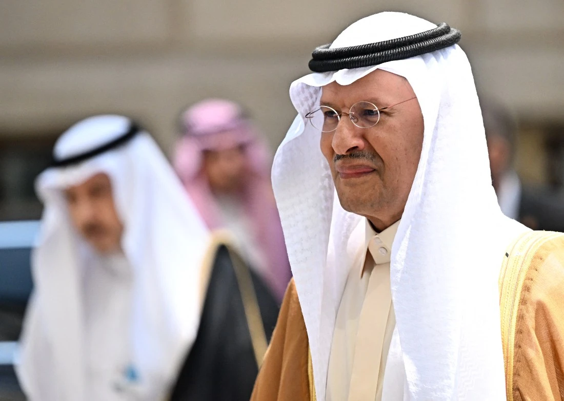 The agreement, inked in the presence of Energy Minister Prince Abdulaziz bin Salman, outlines Basell’s acquisition of a 35 percent stake in the National Petrochemical Industrial Co. (FILE/AFP)