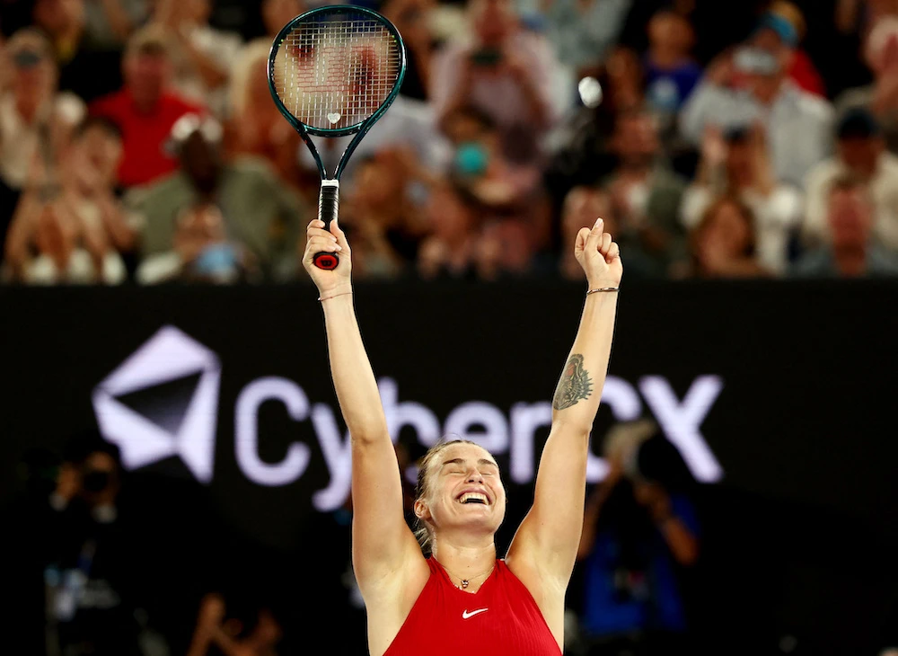 Aryna Sabalenka clinched back-to-back Australian Open titles with a 6-3, 6-2 win over Zheng Qinwen. (AP)