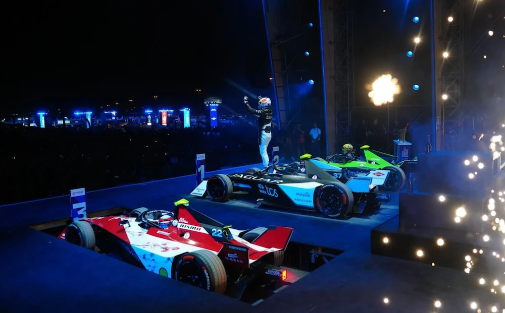 Nick Cassidy takes victory in second Diriyah E-Prix race