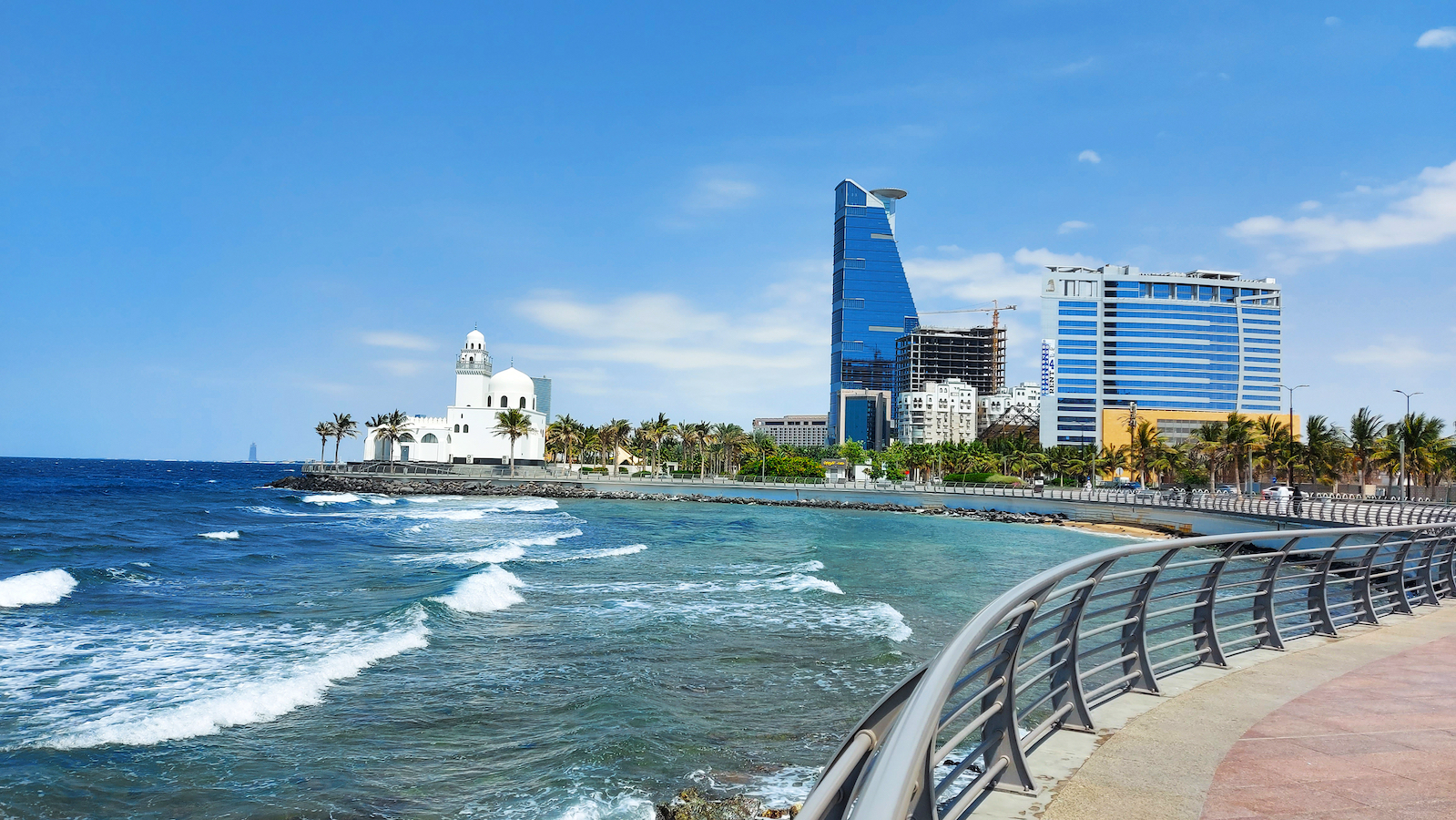 Stroll by the sea in Jeddah