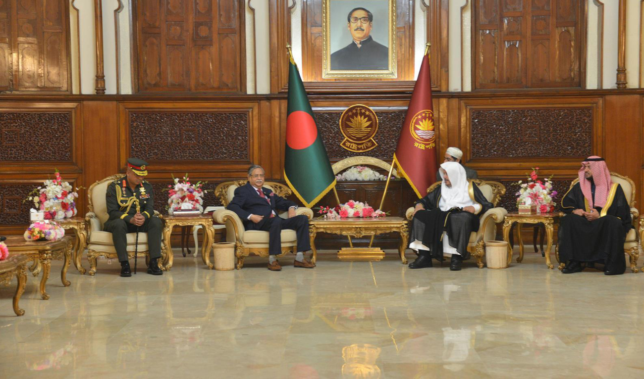 The reception included a review of bilateral relations and ways to enhance bilateral cooperation between Saudi Arabia and Bangladesh, as well as topics of mutual interest. (SPA)