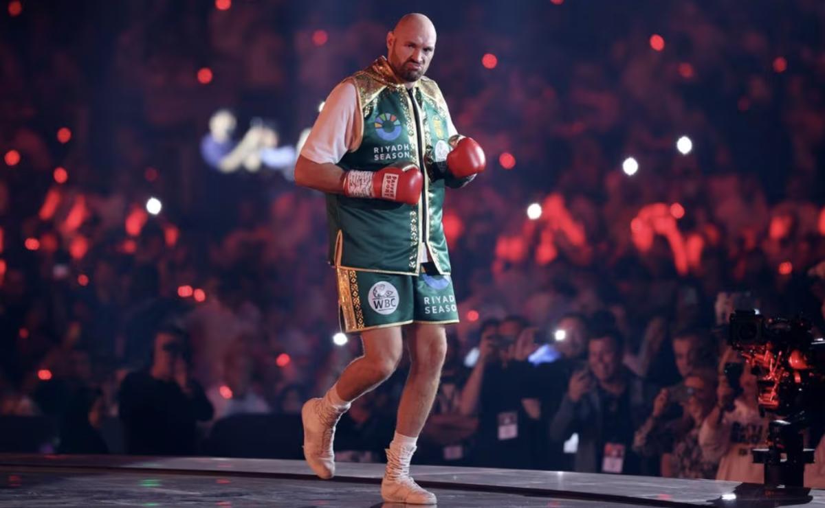 Tyson Fury, seen arriving for the Battle of the Baddest in Riyadh last year, has been forced to postpone his unification fight with Oleksandr Usyk in the Kingdom. (Reuters/File Photo)