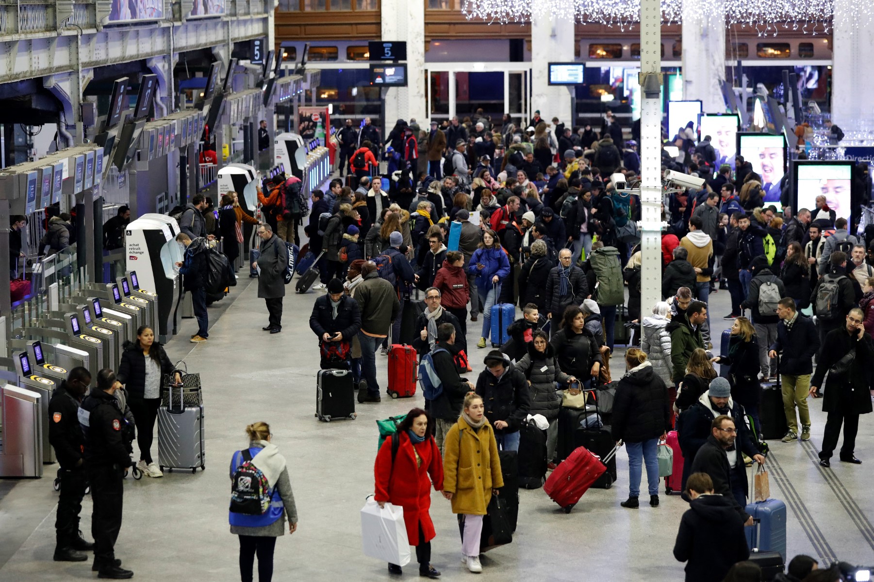 General image of Gare de Lyon railway station (AFP)