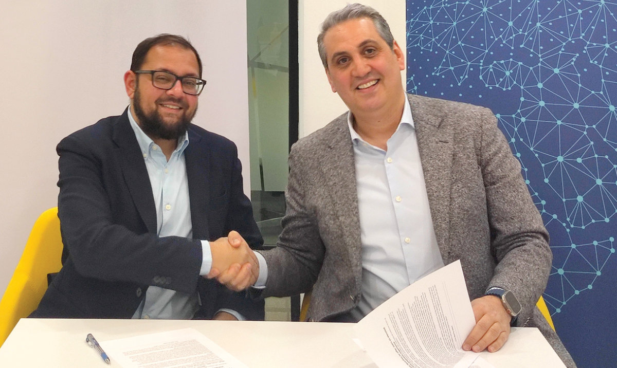 Adil Riaz, head of product, Nearpay, and Eyad Musharbash, regional head and operating partner for the Levant region, PayTabs.