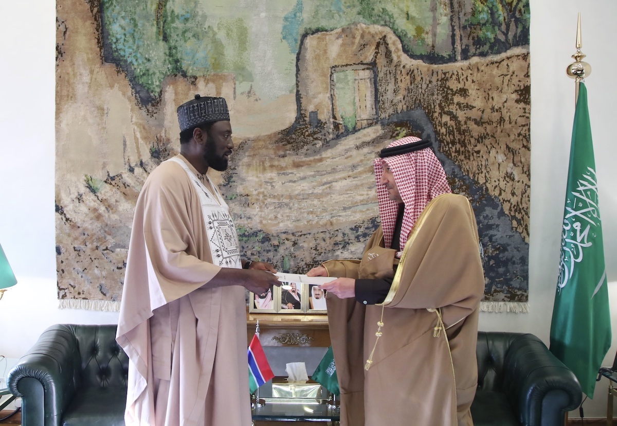 Saudi Deputy Foreign Minister Waleed Al-Khuraiji and Gambian Foreign Minister Mamadou Tangara. (SPA)