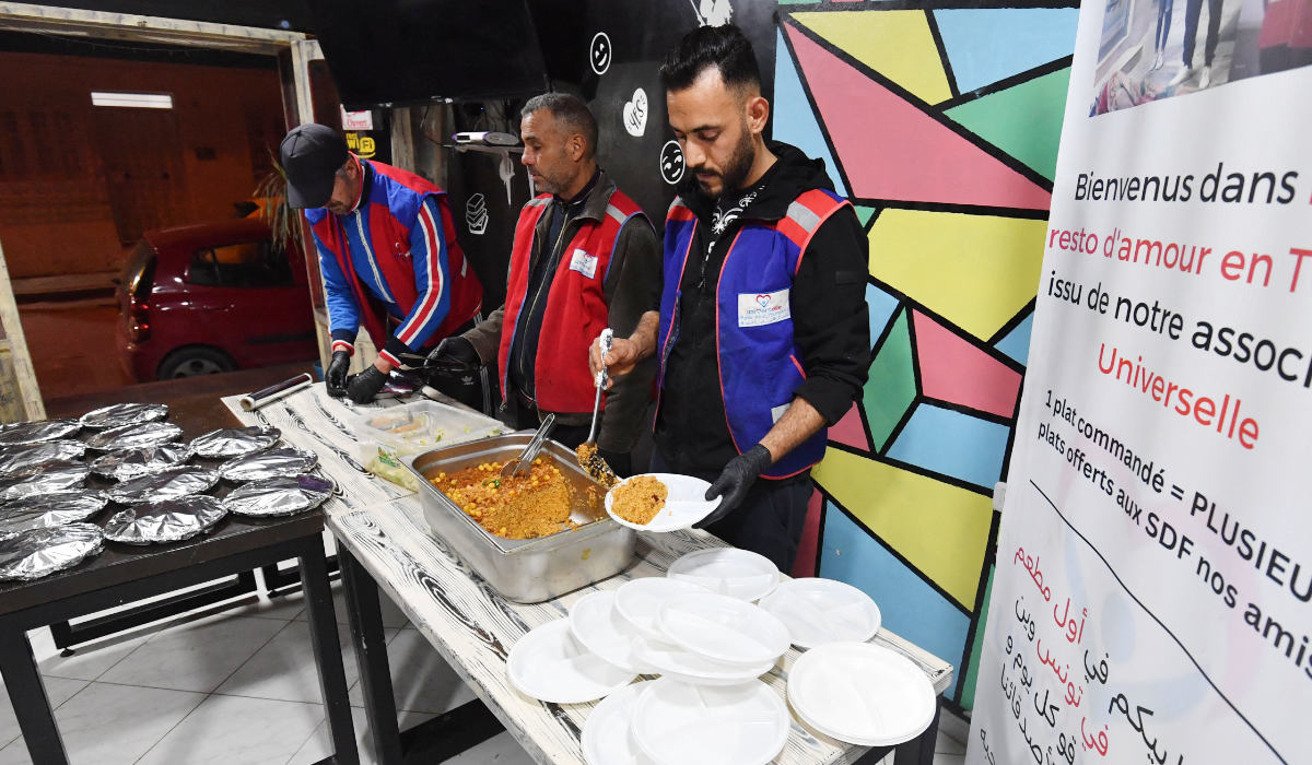 ‘Restaurant of Love’ helps feed Tunis homeless