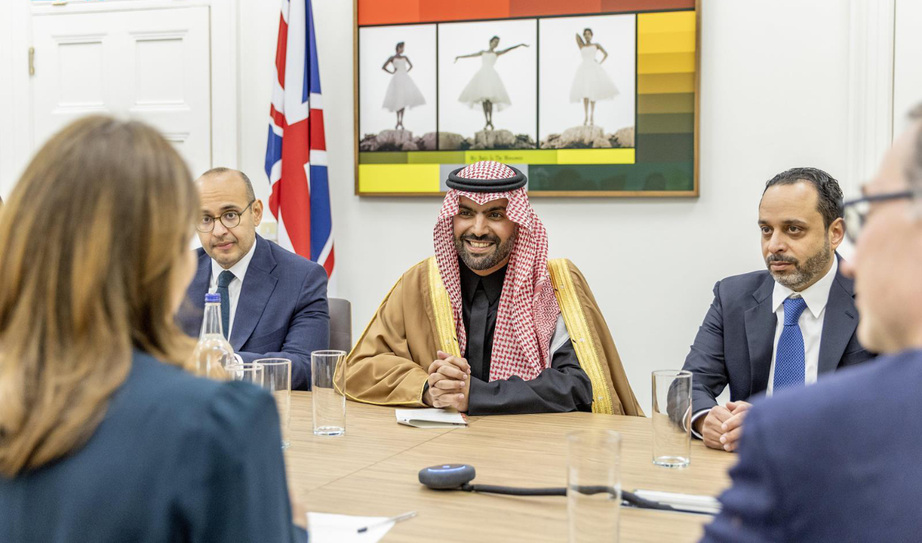 The pair also discussed ways to cooperate with leading cultural institutions, including museums and heritage sites, by hosting exhibitions and encouraging the lending of artifacts. (SPA)