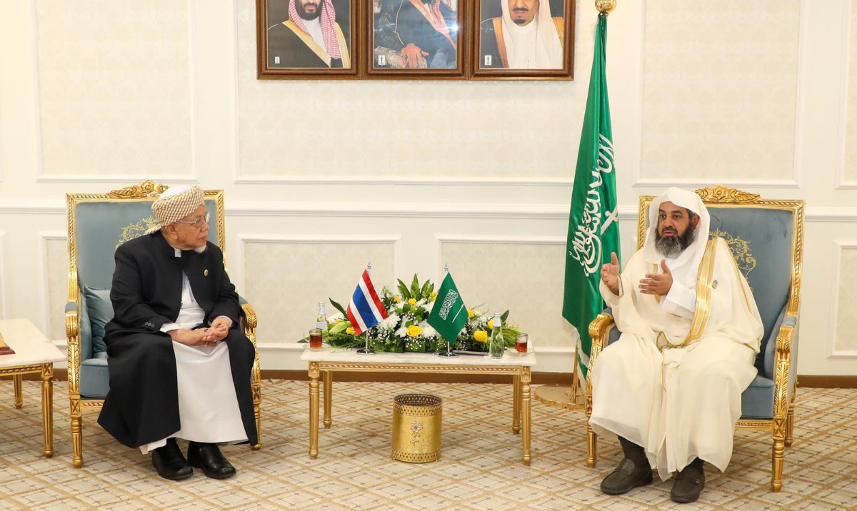 Acting undersecretary of Saudi Islamic affairs receives Thailand’s Sheikhul Islam