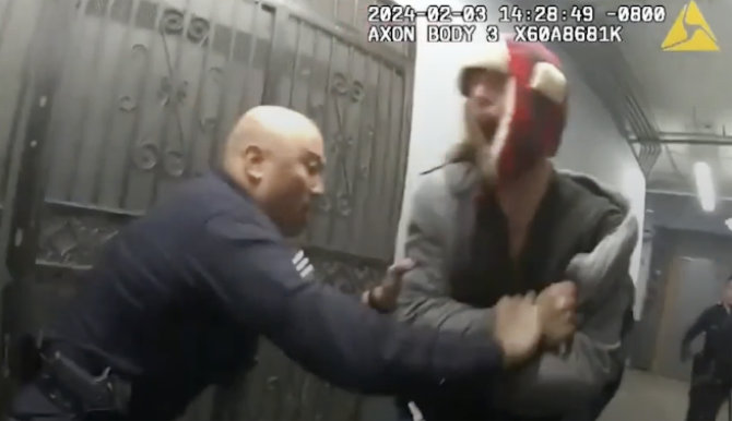US police shoot and kill man holding a plastic fork