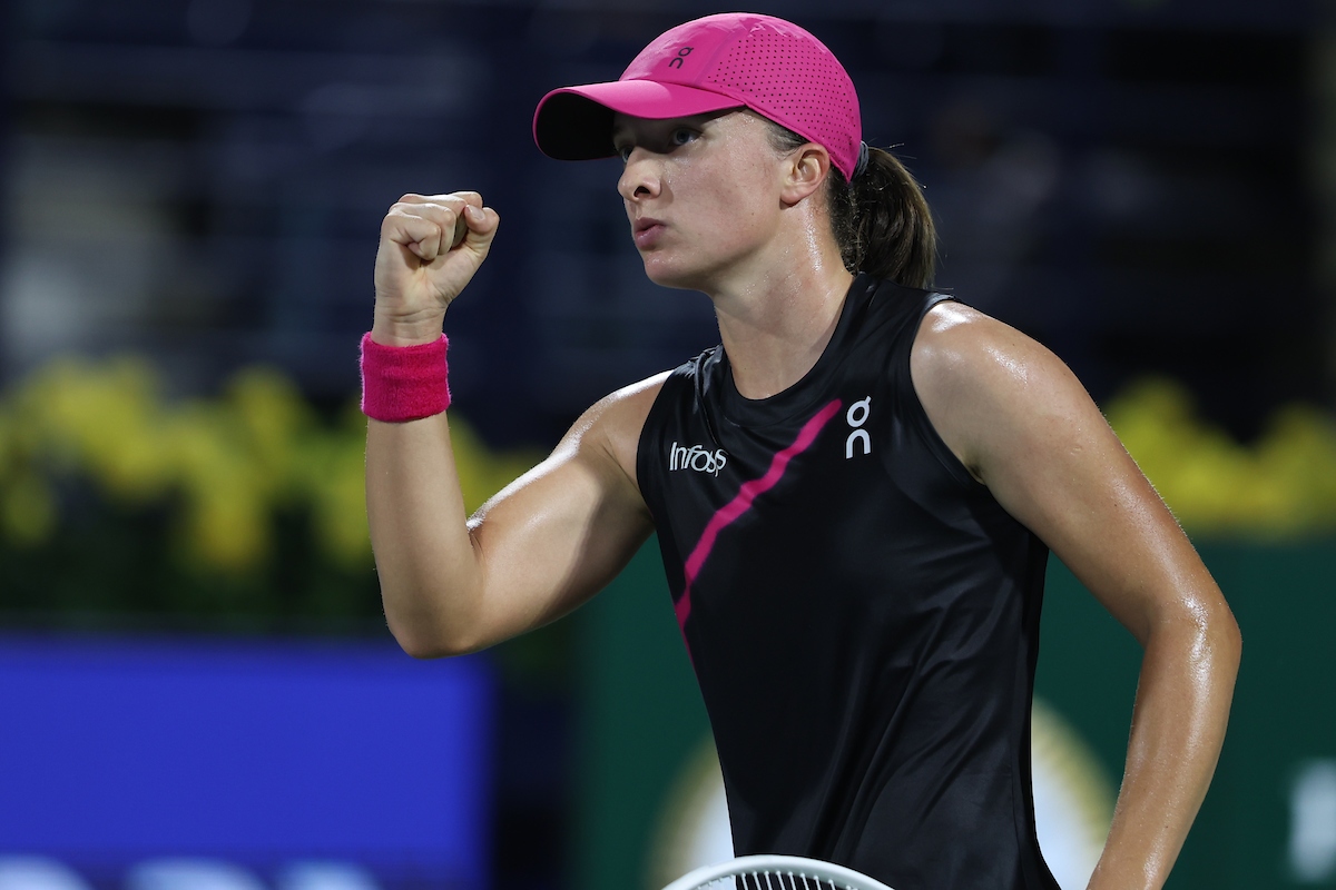 Swiatek beats Svitolina to book quarterfinal spot at Dubai Tennis Championships