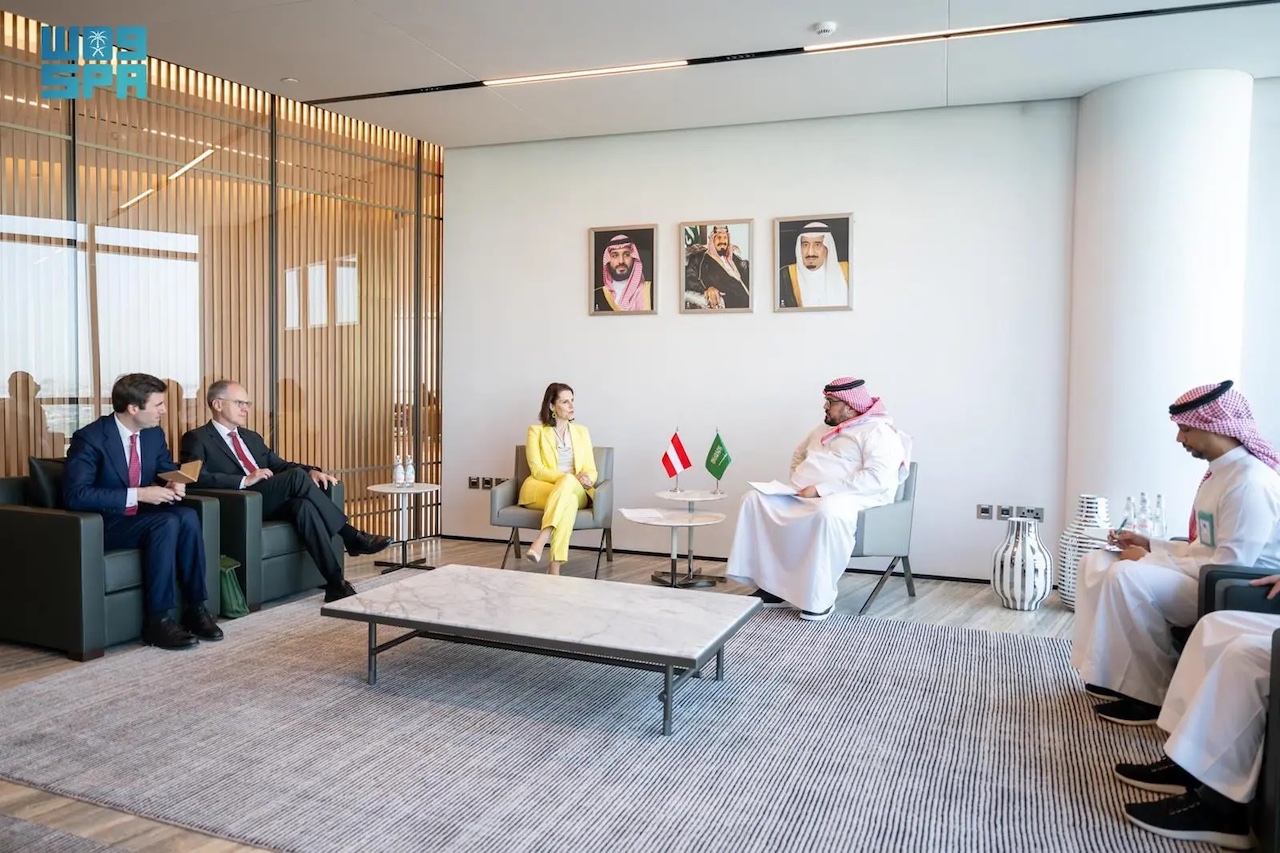 The two sides discussed bilateral relations between the Kingdom and Austria. (SPA)